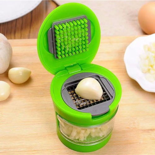 2 Farklı Bıçaklı Hazneli Kapaklı Pratik Sarımsak Soğan Rendesi 2 Farklı Bıçaklı Hazneli Kapaklı Pratik Sarımsak Soğan Rendesi