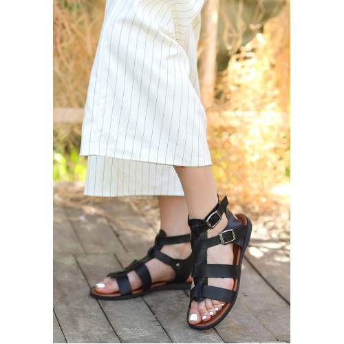 Siyah Deri Siyah Tabanlı Sandalet Siyah Deri Siyah Tabanlı Sandalet