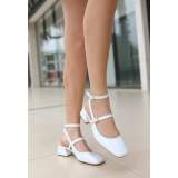 Beyaz Rugan Topuklu Ayakkabı