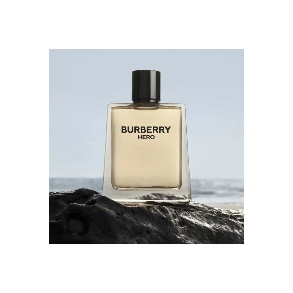 Burberry Hero EDT 100 ml Natural Spray Erkek Parfümü Burberry Hero EDT 100 ml Natural Spray Erkek Parfümü